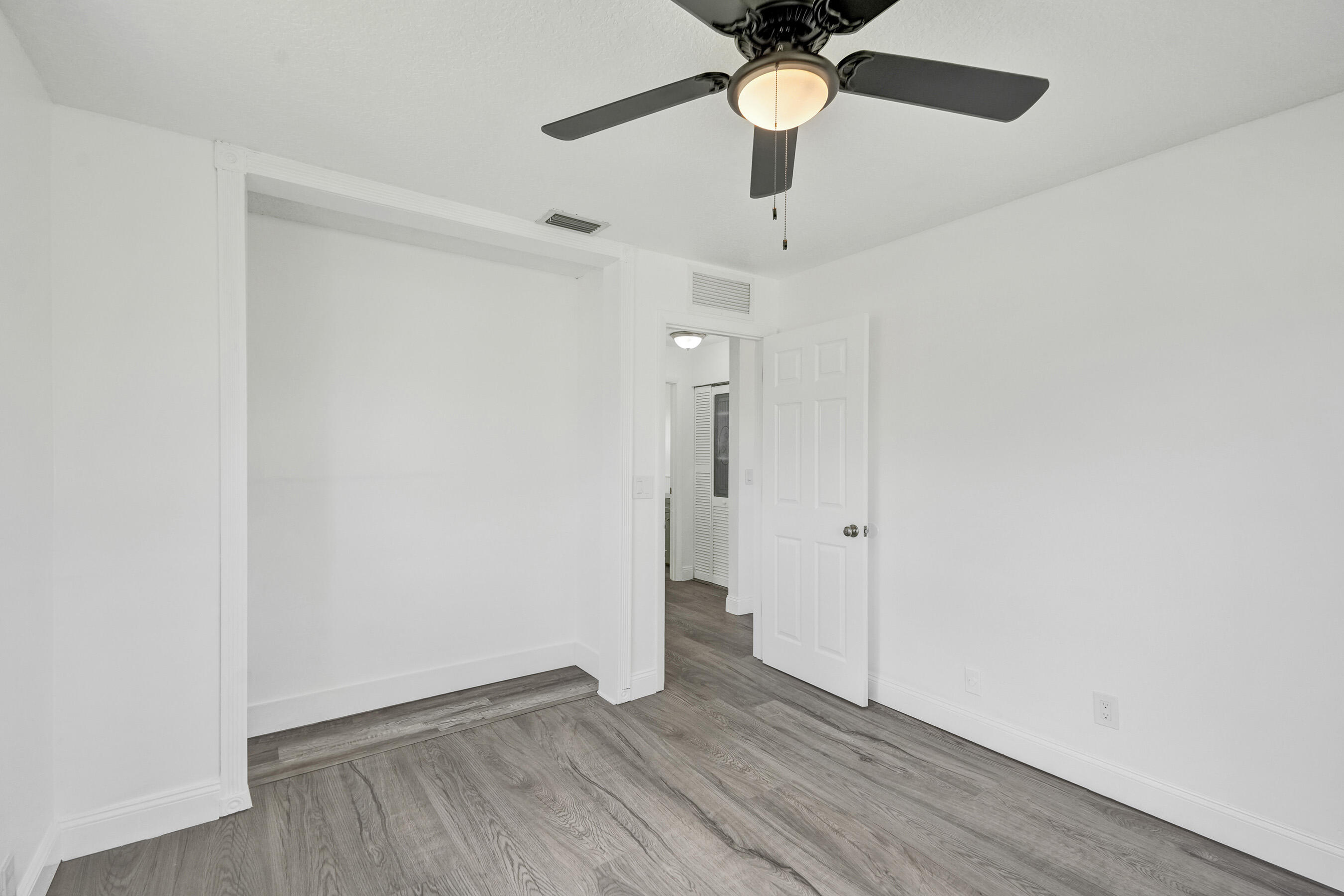 RAINBOW LAKES - Residential