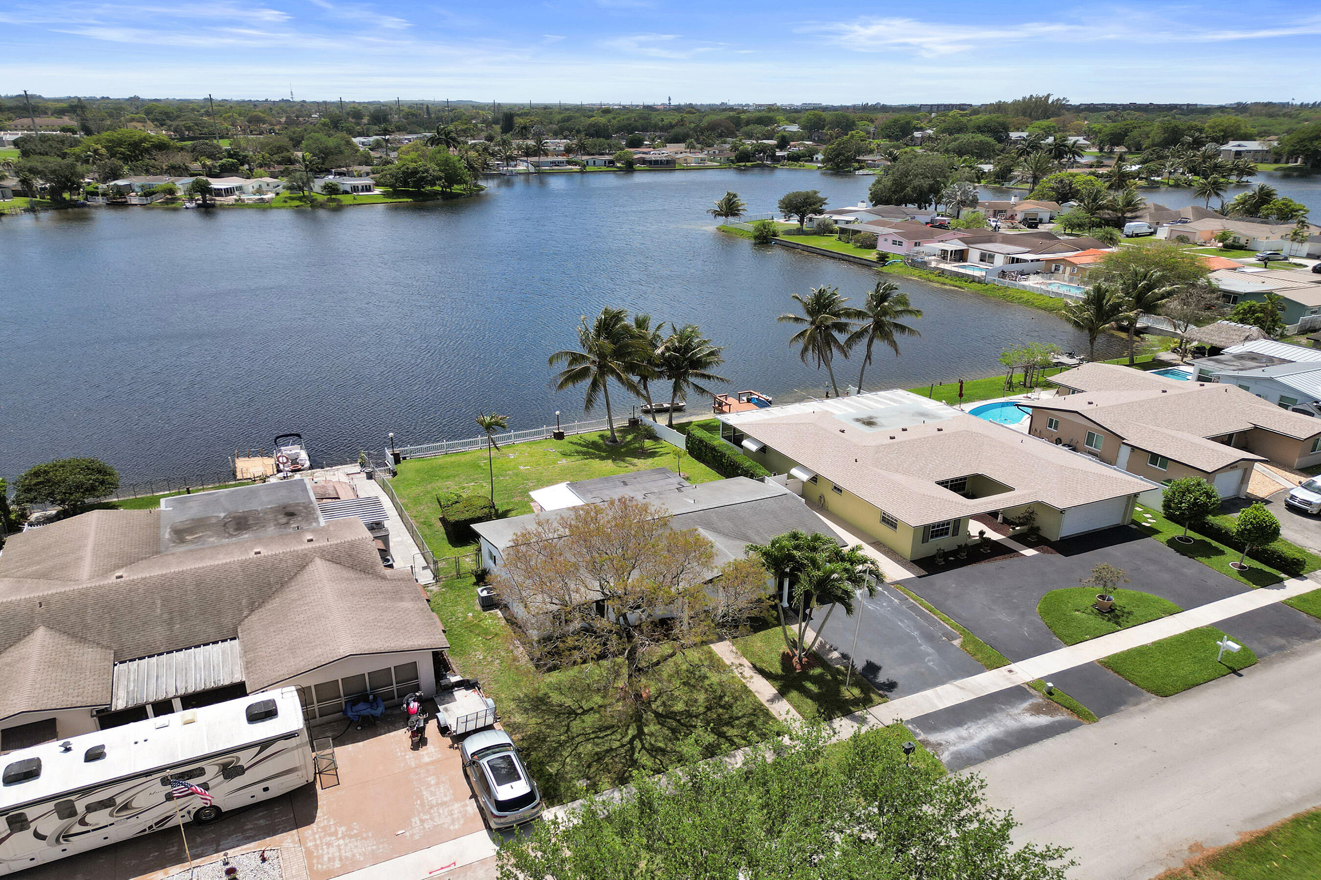 RAINBOW LAKES - Residential