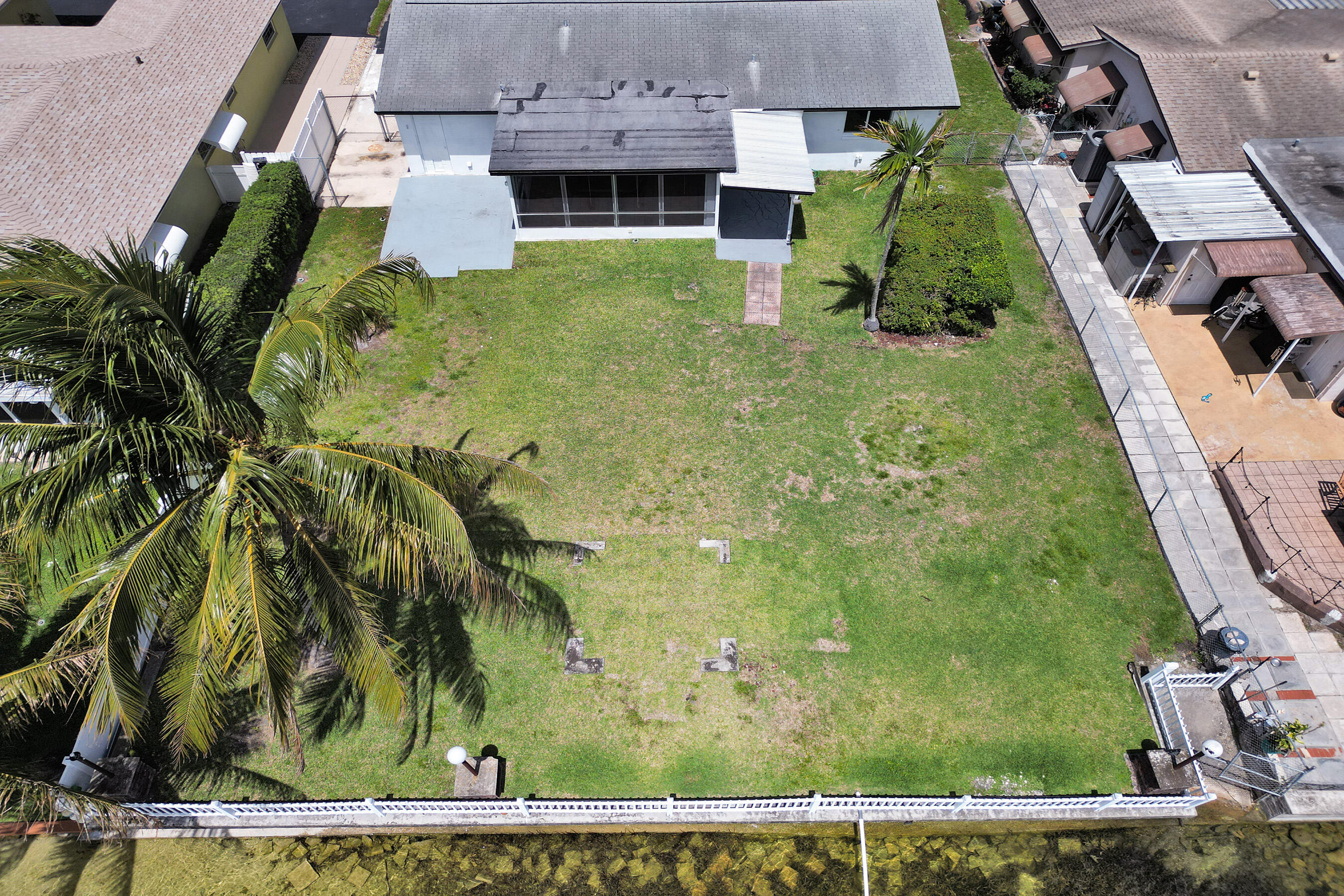 RAINBOW LAKES - Residential