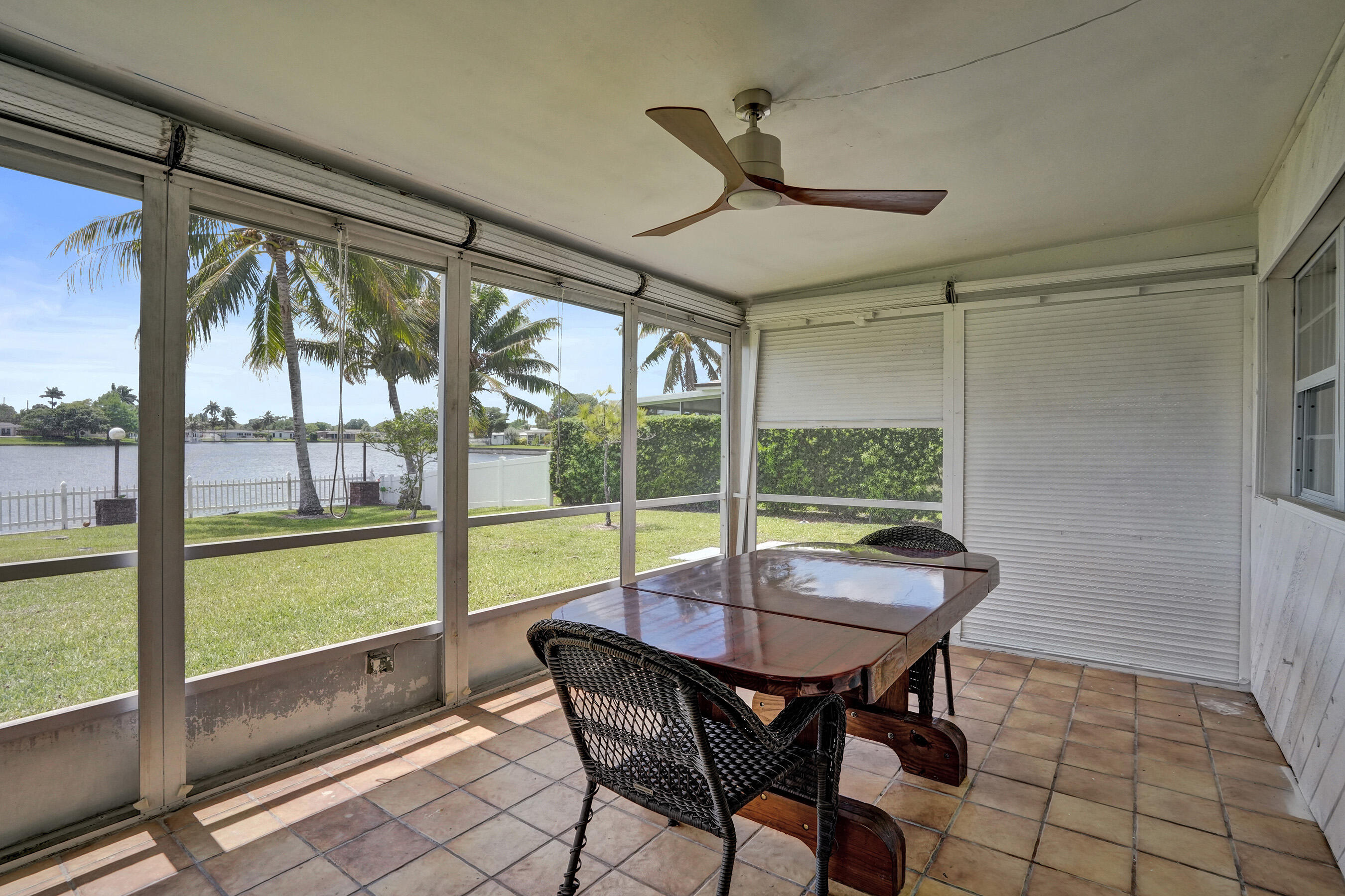 RAINBOW LAKES - Residential