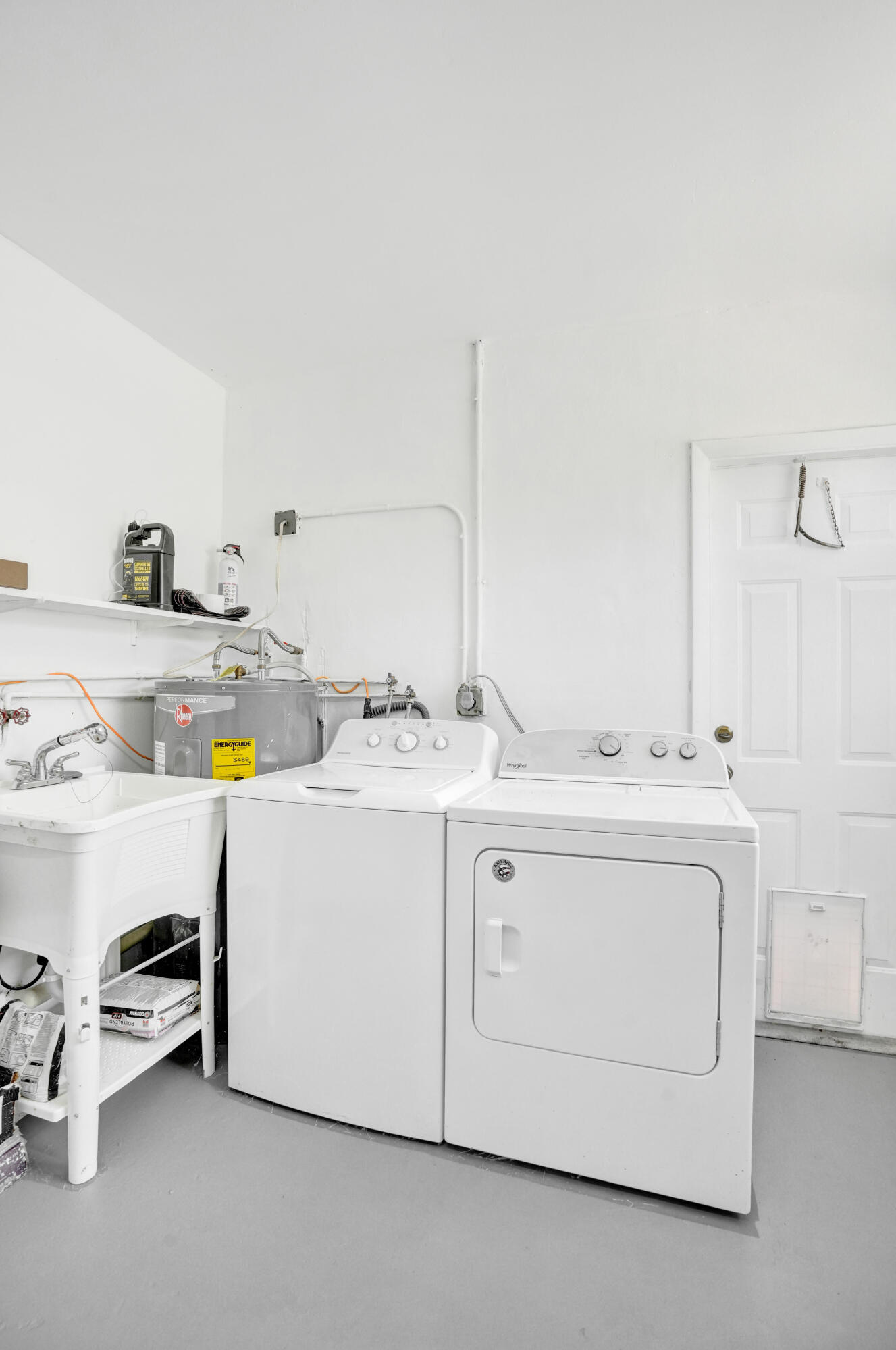 RAINBOW LAKES - Residential