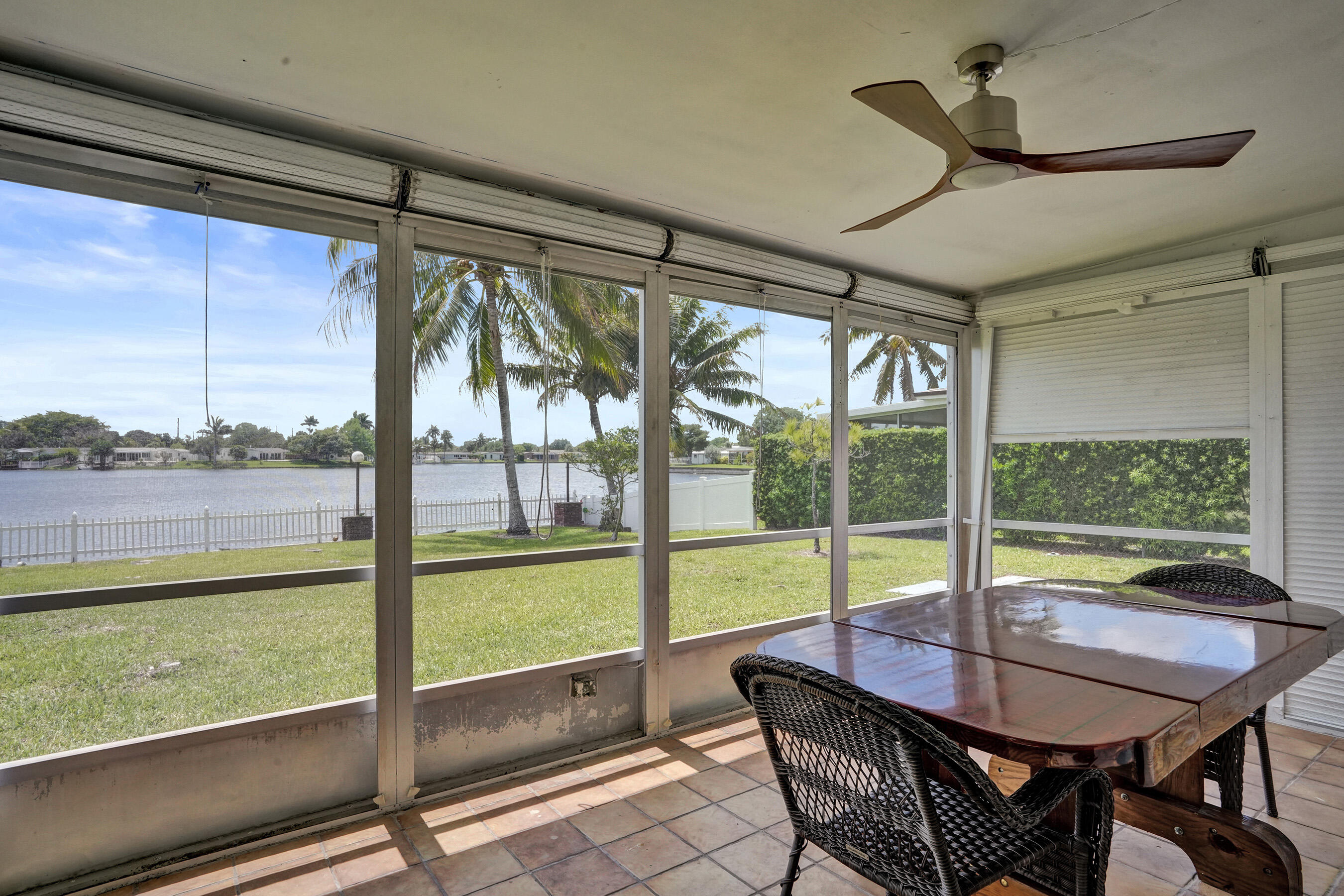 RAINBOW LAKES - Residential