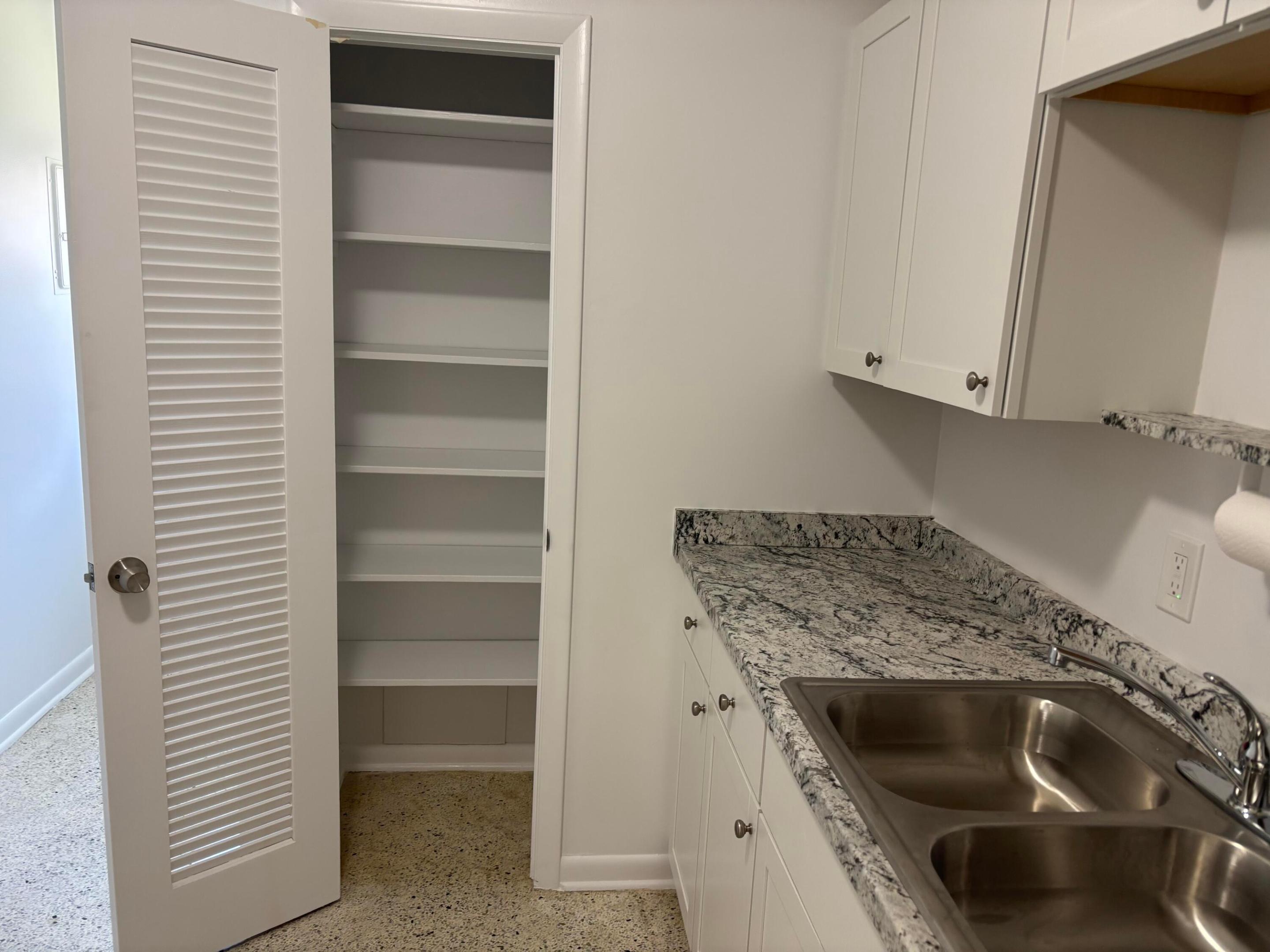 751 Hummingbird Way 5