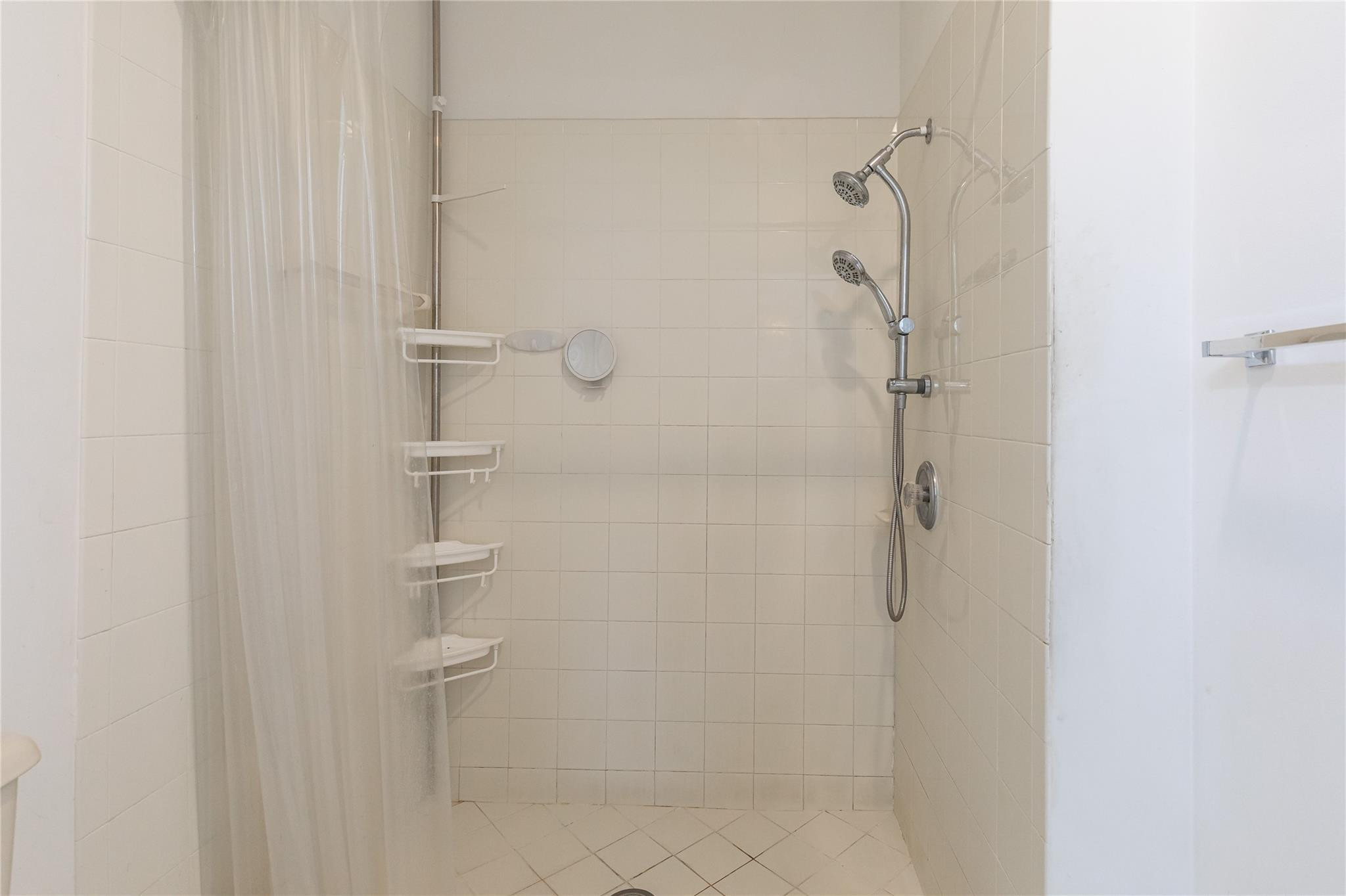 Pembroke Falls Ph 3 158-2 - Residential