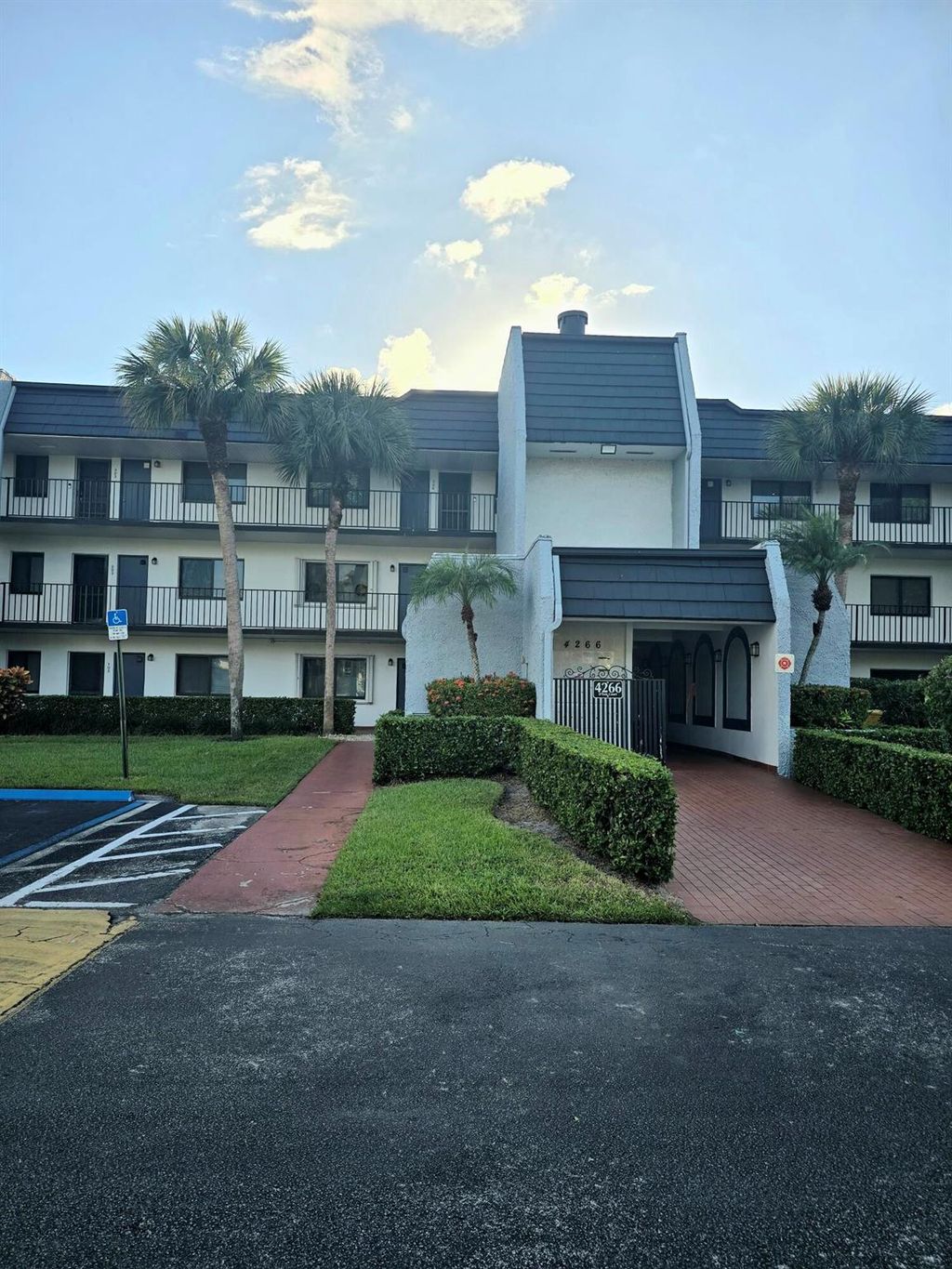 Photo of 4266 Deste Court #303, Lake Worth, FL 33467 (MLS # R11134844)