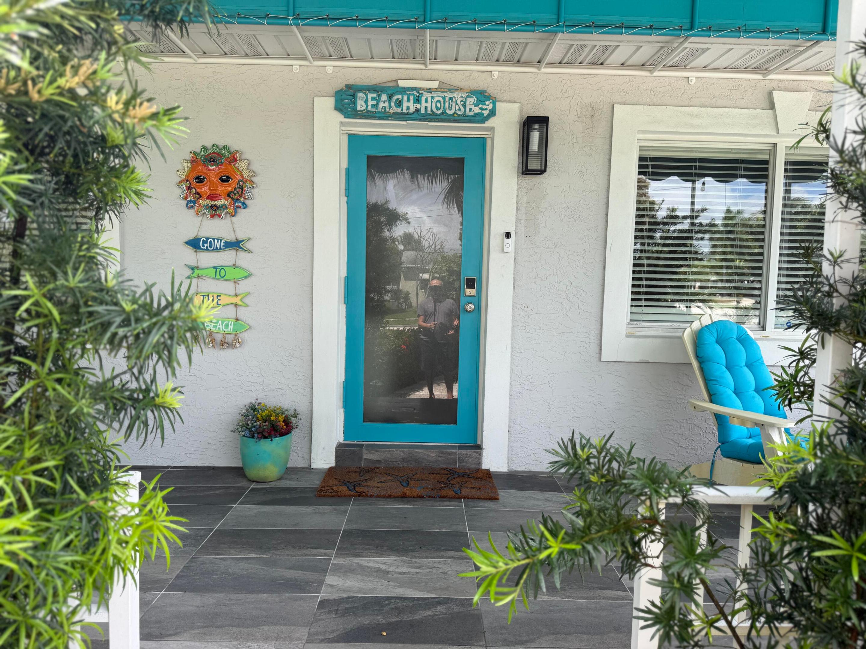 468 W Ocean Avenue