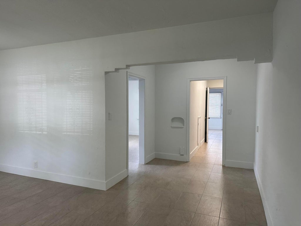 Photo of 1018 NE 3rd Street #1018, Fort Lauderdale, FL 33301 (MLS # B26077135)