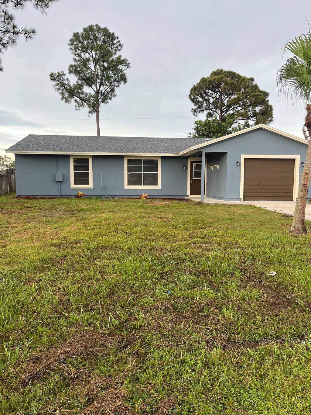 Photo of 1581 SE Sutton Street, Port St Lucie, FL 34983 (MLS # R10908129)