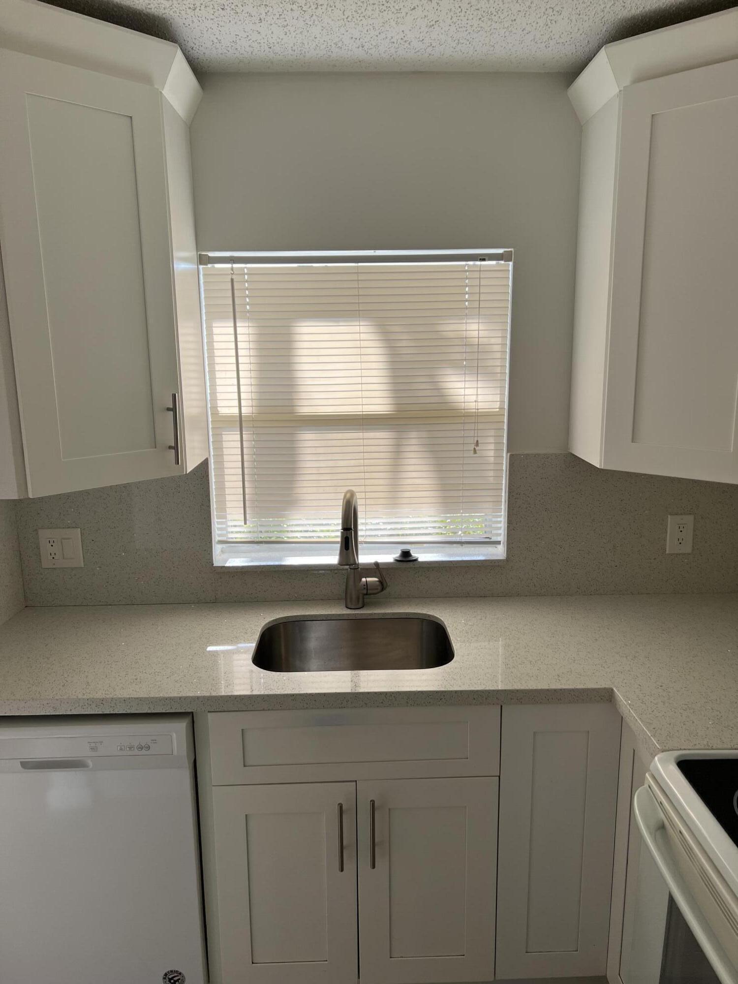 SANDALFOOT BLVD APTS CONDO - Residential