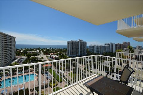 Condominium in Fort Lauderdale FL 3020 32nd Ave Ave 1.jpg