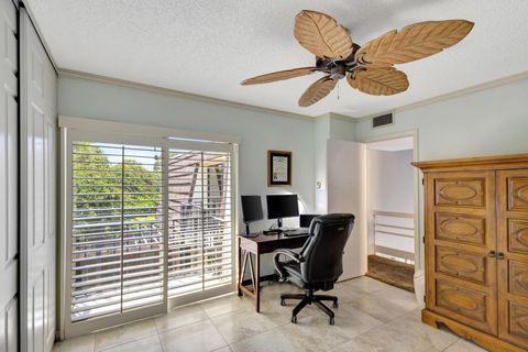 Townhouse in Palm Beach Gardens FL 1717 17th Lane Ln 24.jpg