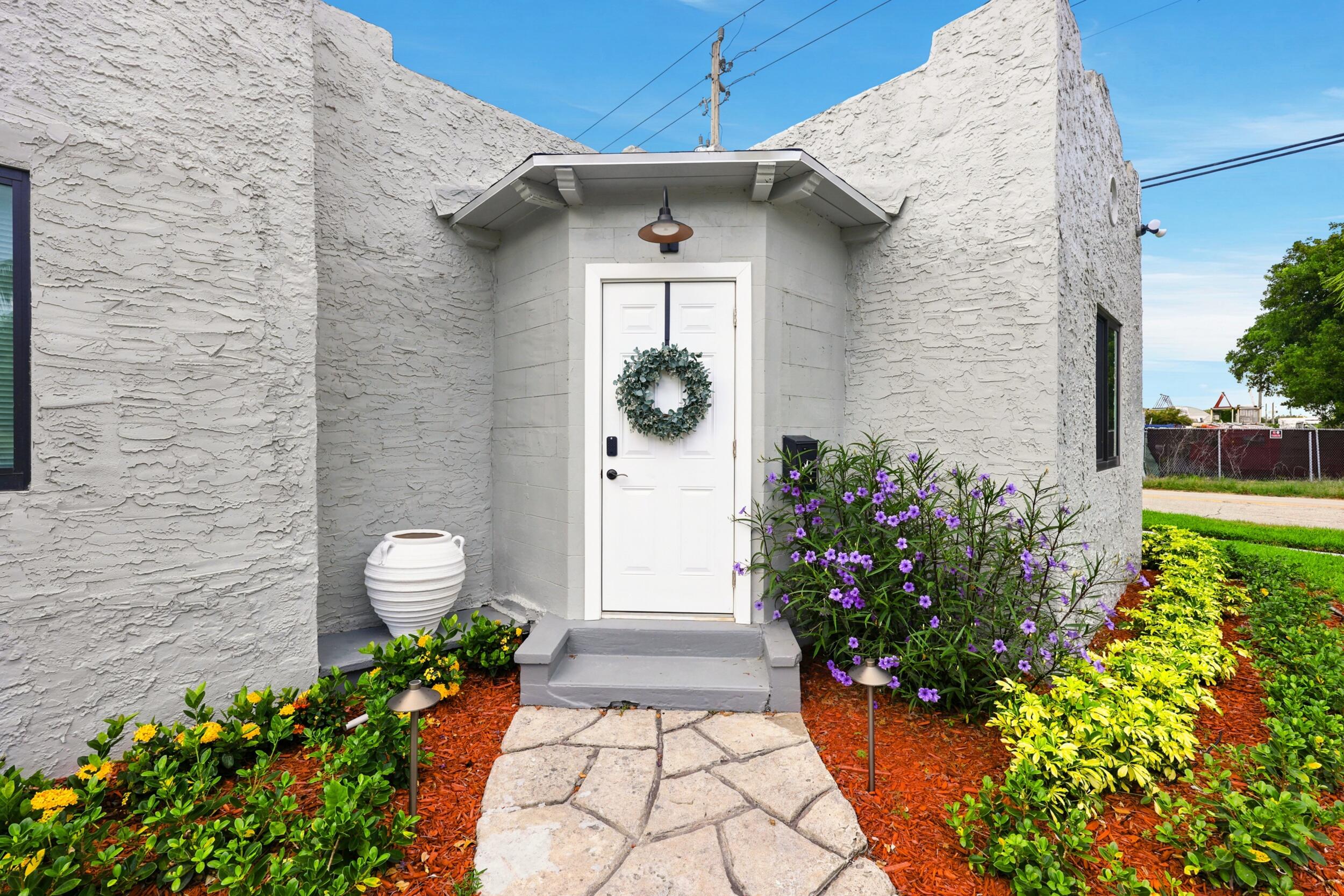 424 Putnam Road