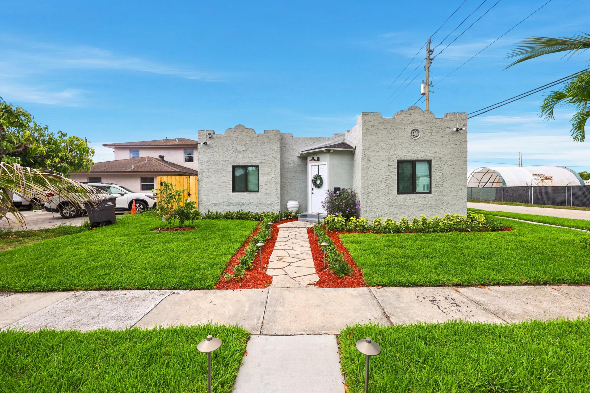 424 Putnam Road