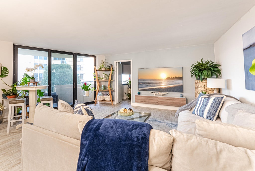 Photo of 2800 N OCEAN Drive #B-2D, Singer Island, FL 33404 (MLS # B26071225)
