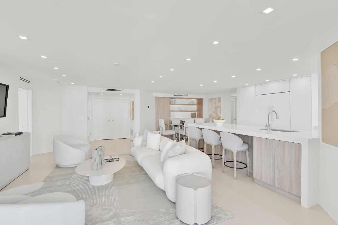 550 S Ocean Boulevard 1003/1001