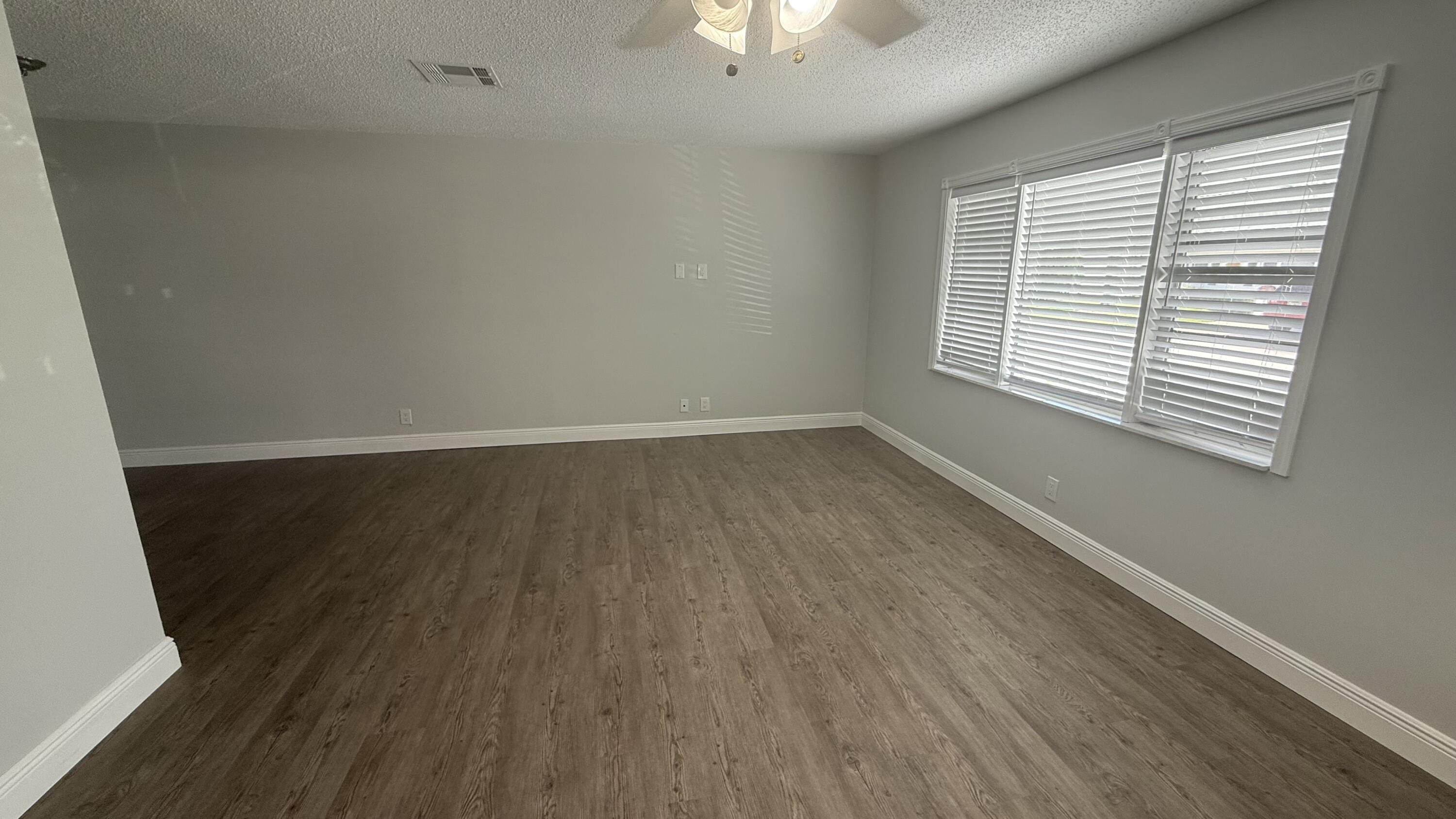 PALM BEACH LEISUREVILLE SEC 9 - Residential Lease