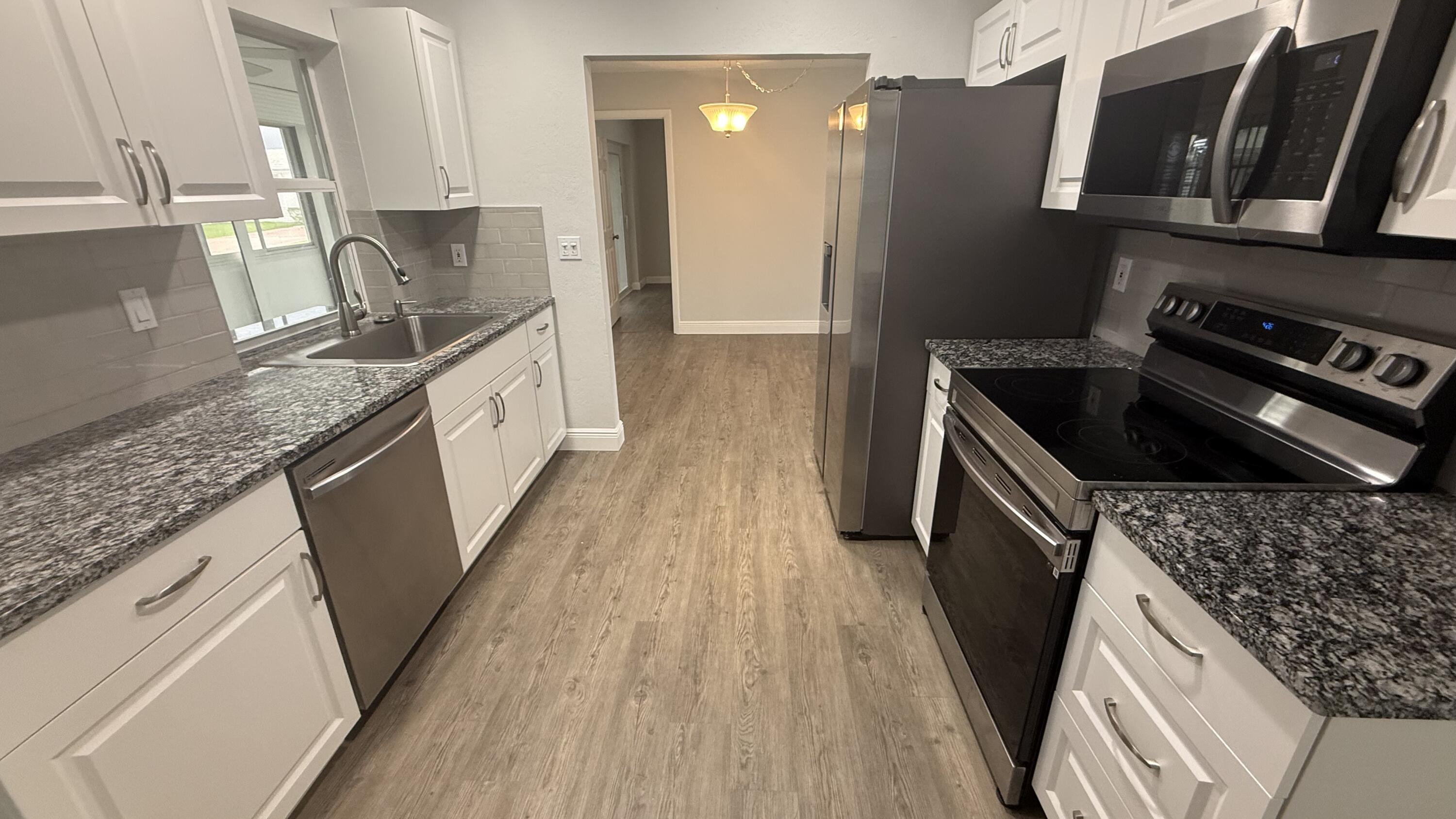 PALM BEACH LEISUREVILLE SEC 9 - Residential Lease