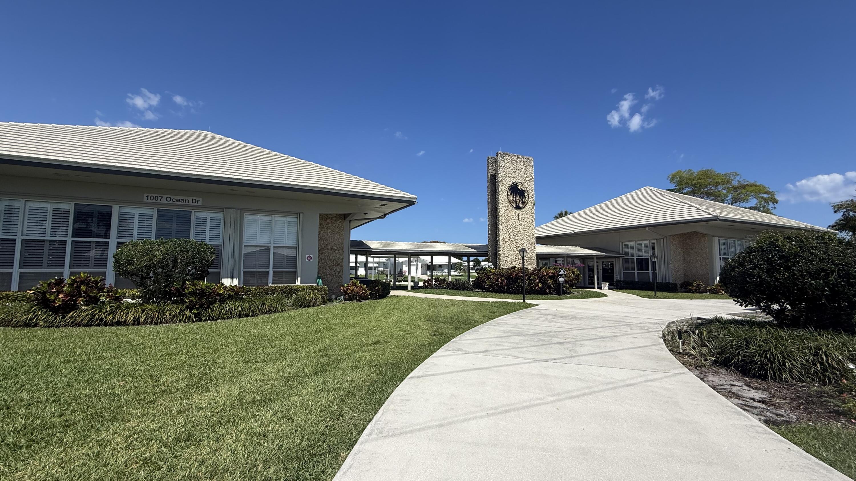 PALM BEACH LEISUREVILLE SEC 9 - Residential Lease