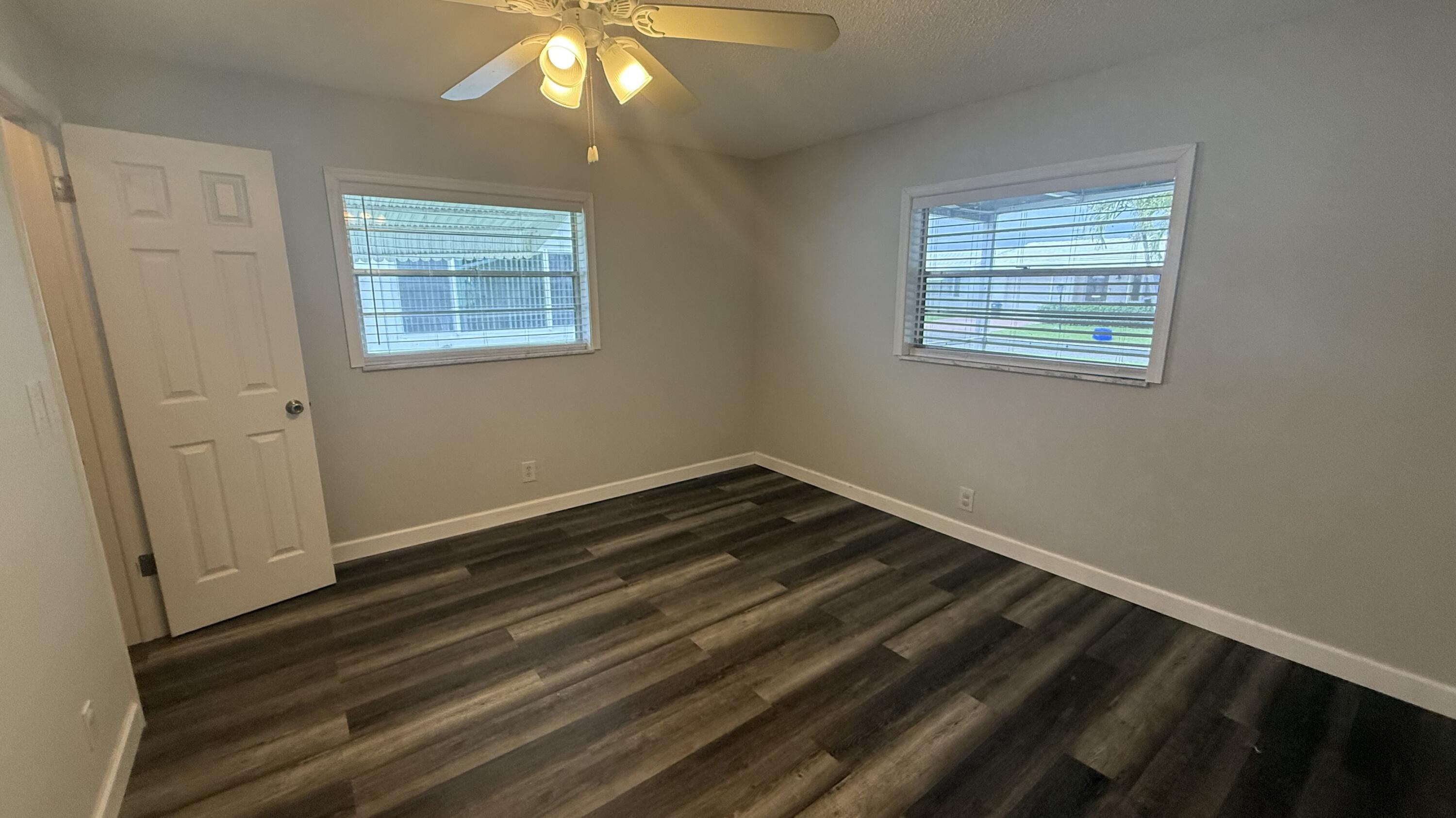 PALM BEACH LEISUREVILLE SEC 9 - Residential Lease