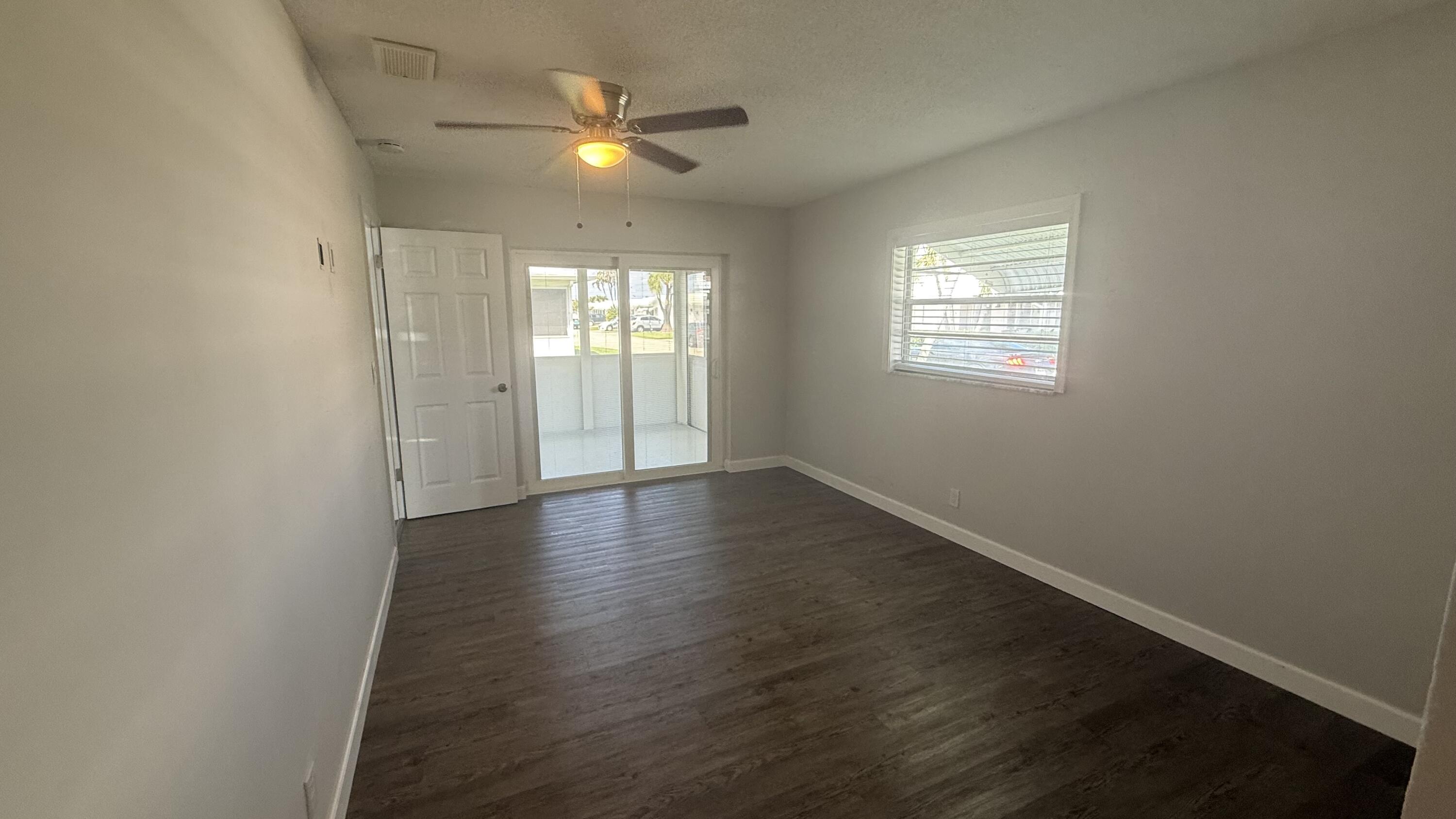 PALM BEACH LEISUREVILLE SEC 9 - Residential Lease