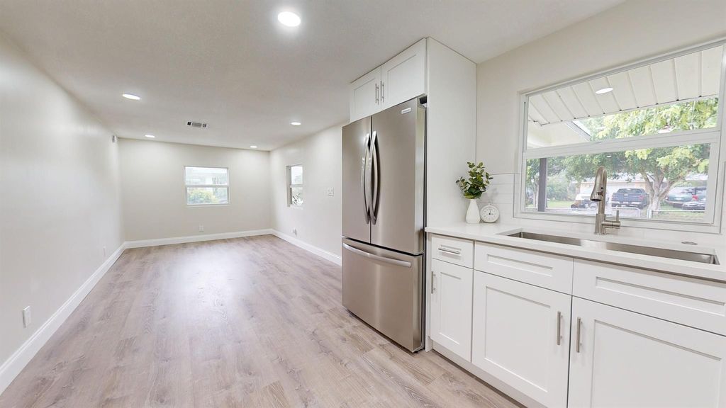 Photo of 6674 4th Street, Jupiter, FL 33458 (MLS # R10928383)