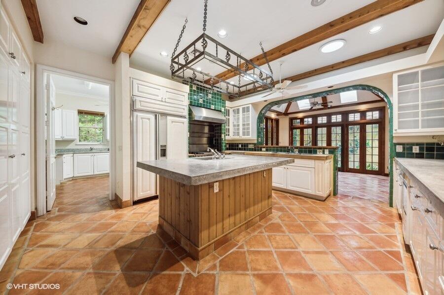 OLD PORT VILLAGE 2 - Residential