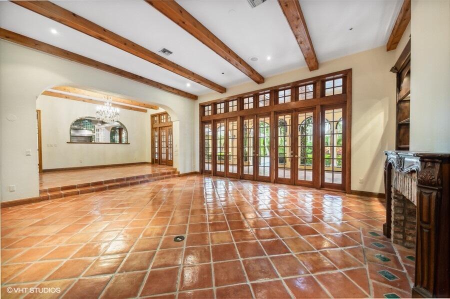 OLD PORT VILLAGE 2 - Residential