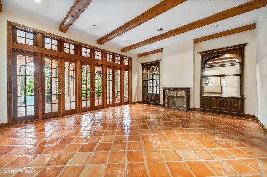 OLD PORT VILLAGE 2 - Residential