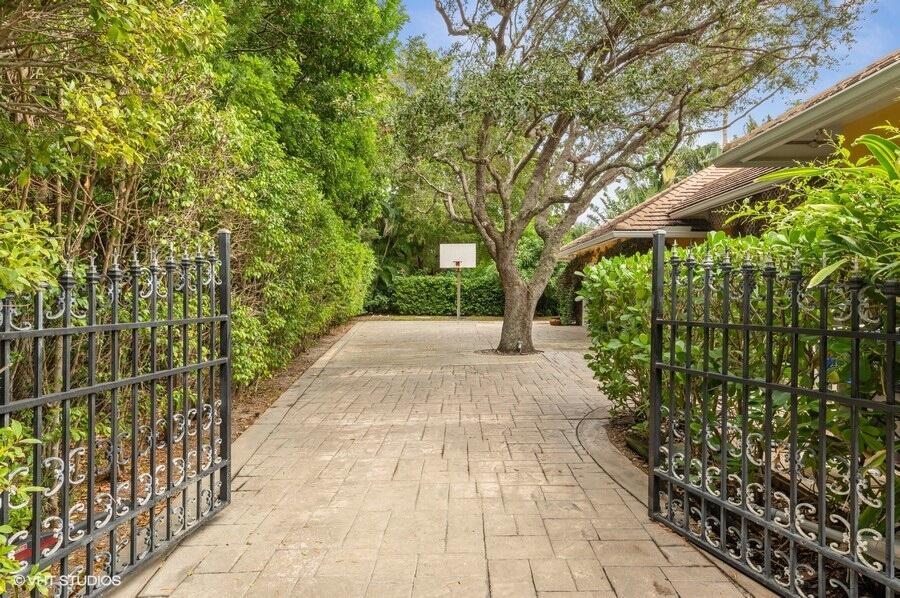 OLD PORT VILLAGE 2 - Residential