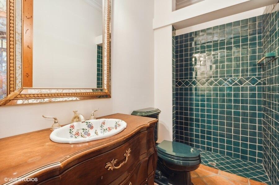 OLD PORT VILLAGE 2 - Residential