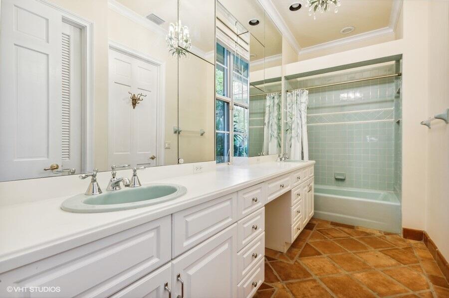 OLD PORT VILLAGE 2 - Residential