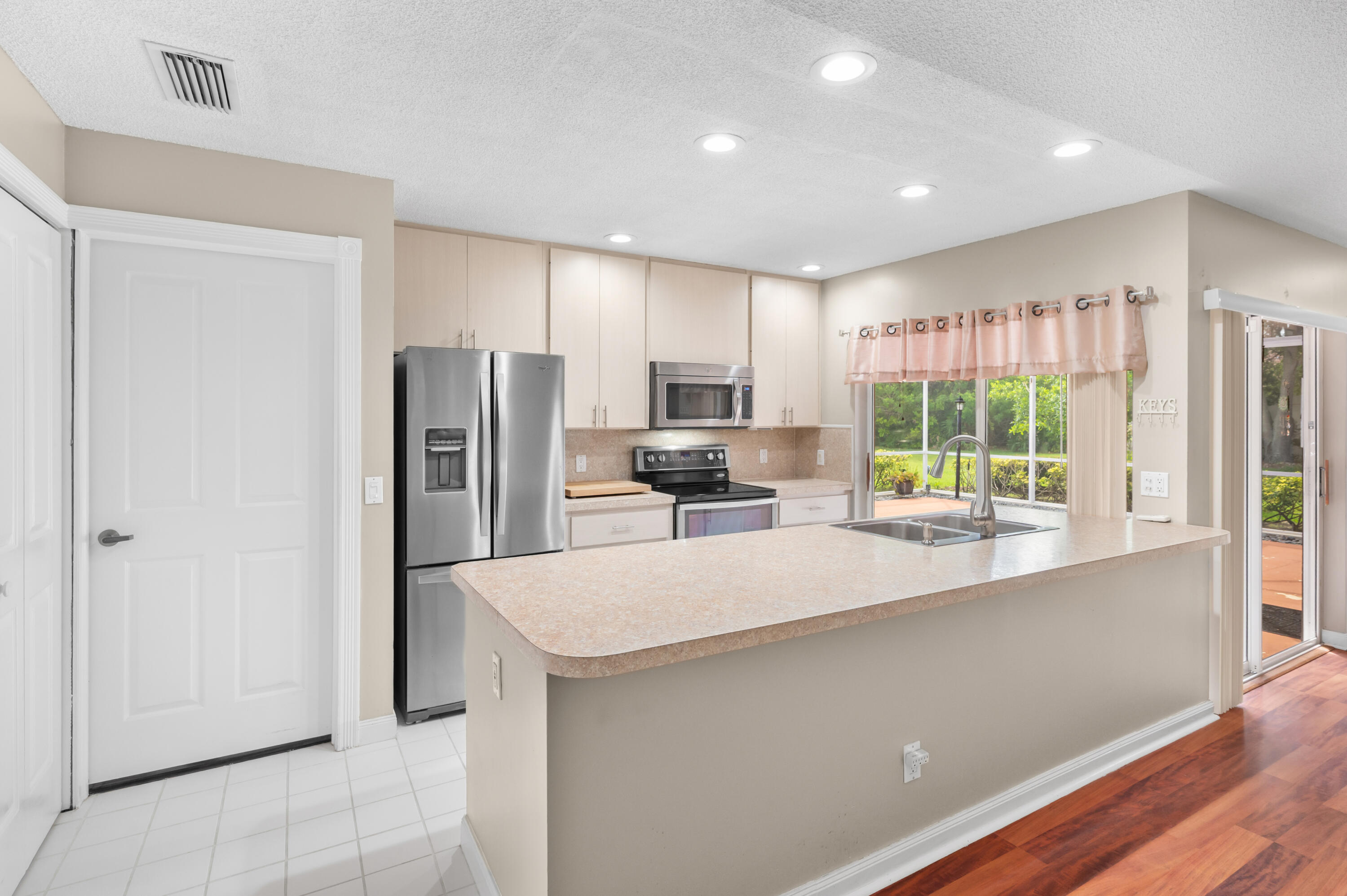 METES AND BOUNDS - Residential
