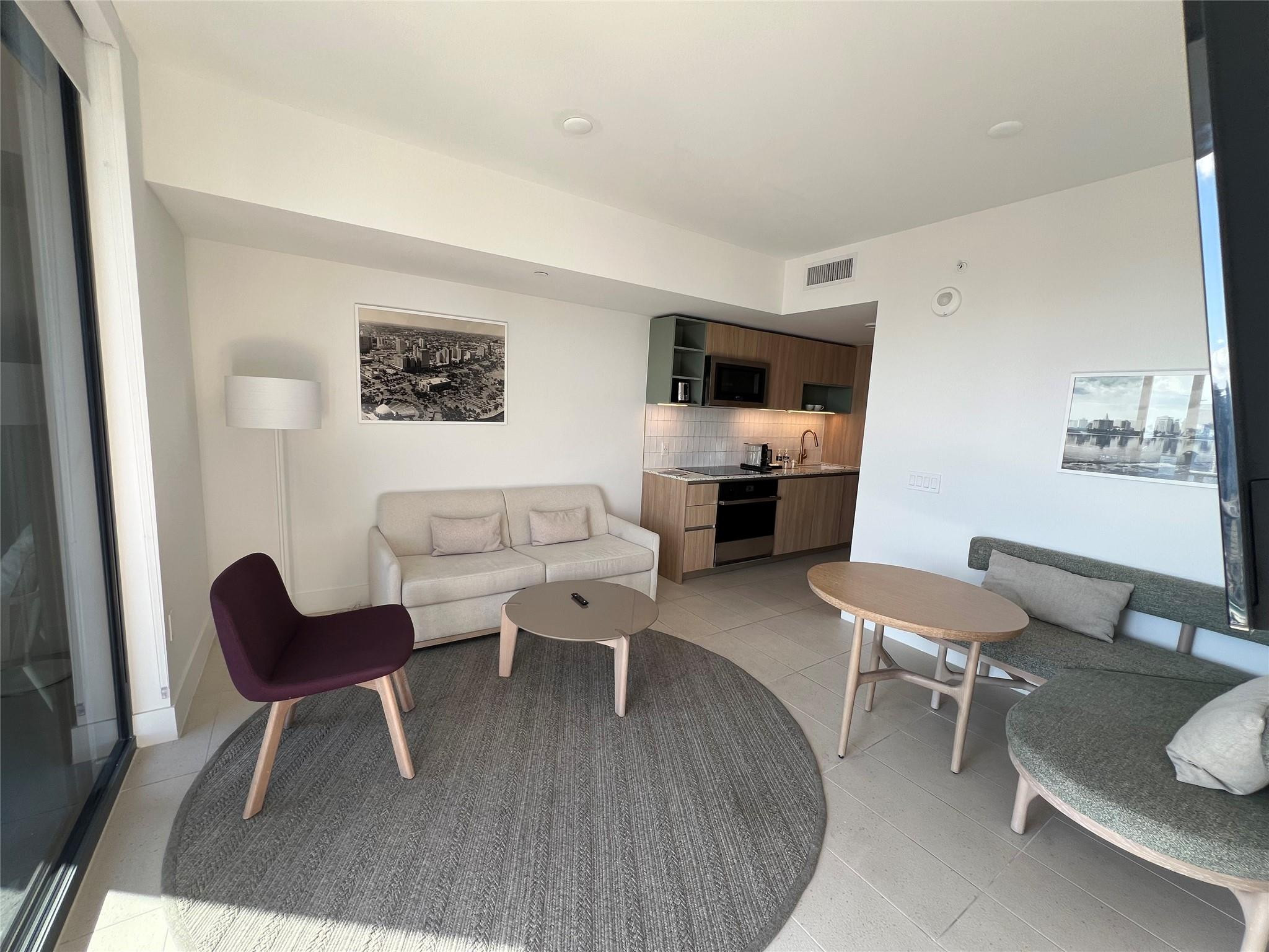 NATIIVO CONDO - Residential Lease