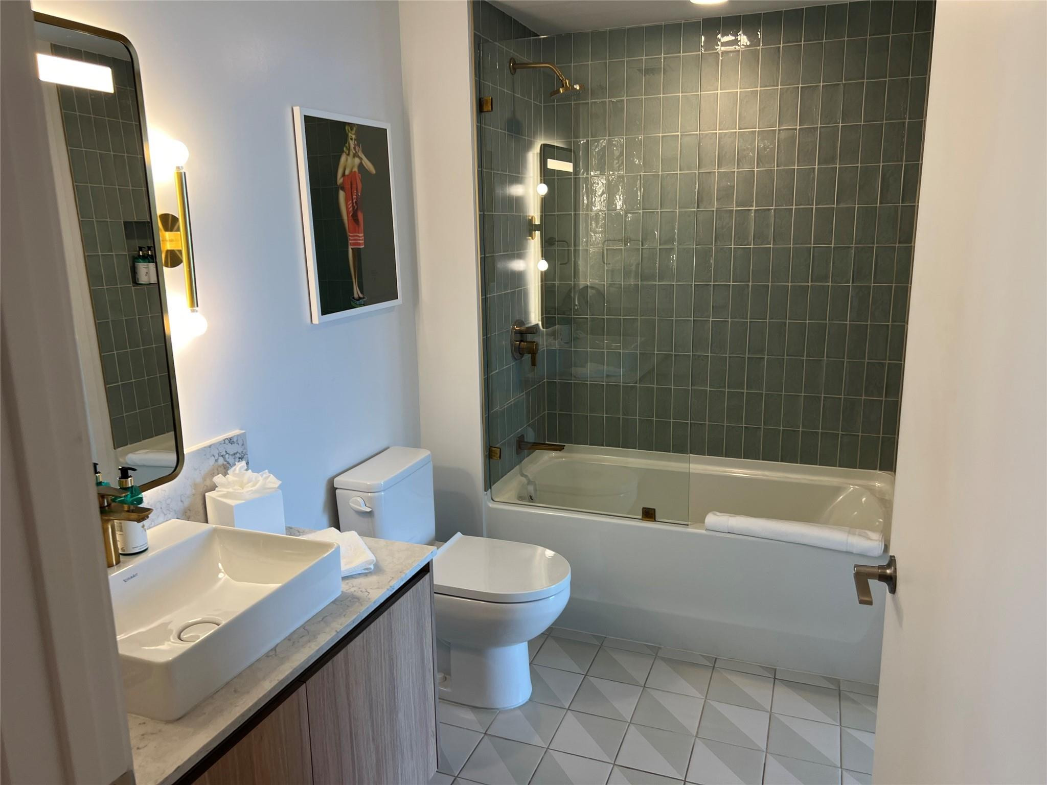 NATIIVO CONDO - Residential Lease