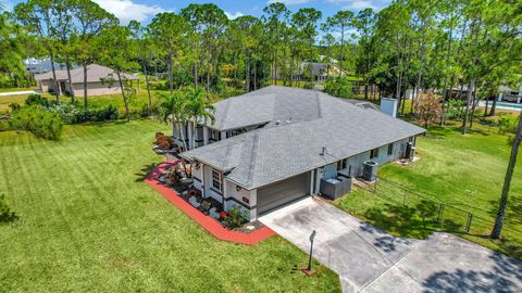 A home in Loxahatchee