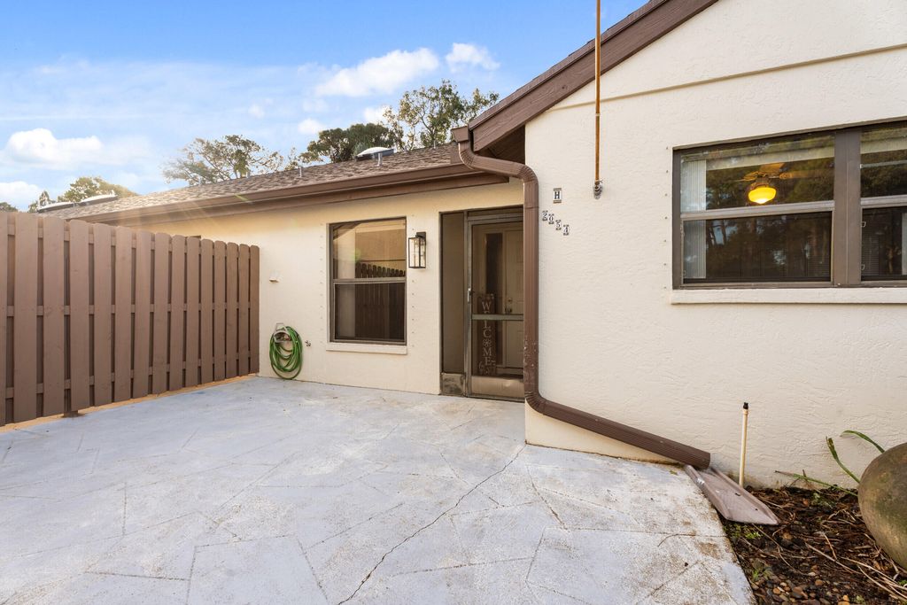 Photo of 2054 SW Silver Pine Way #123h, Palm City, FL 34990 (MLS # R11161986)