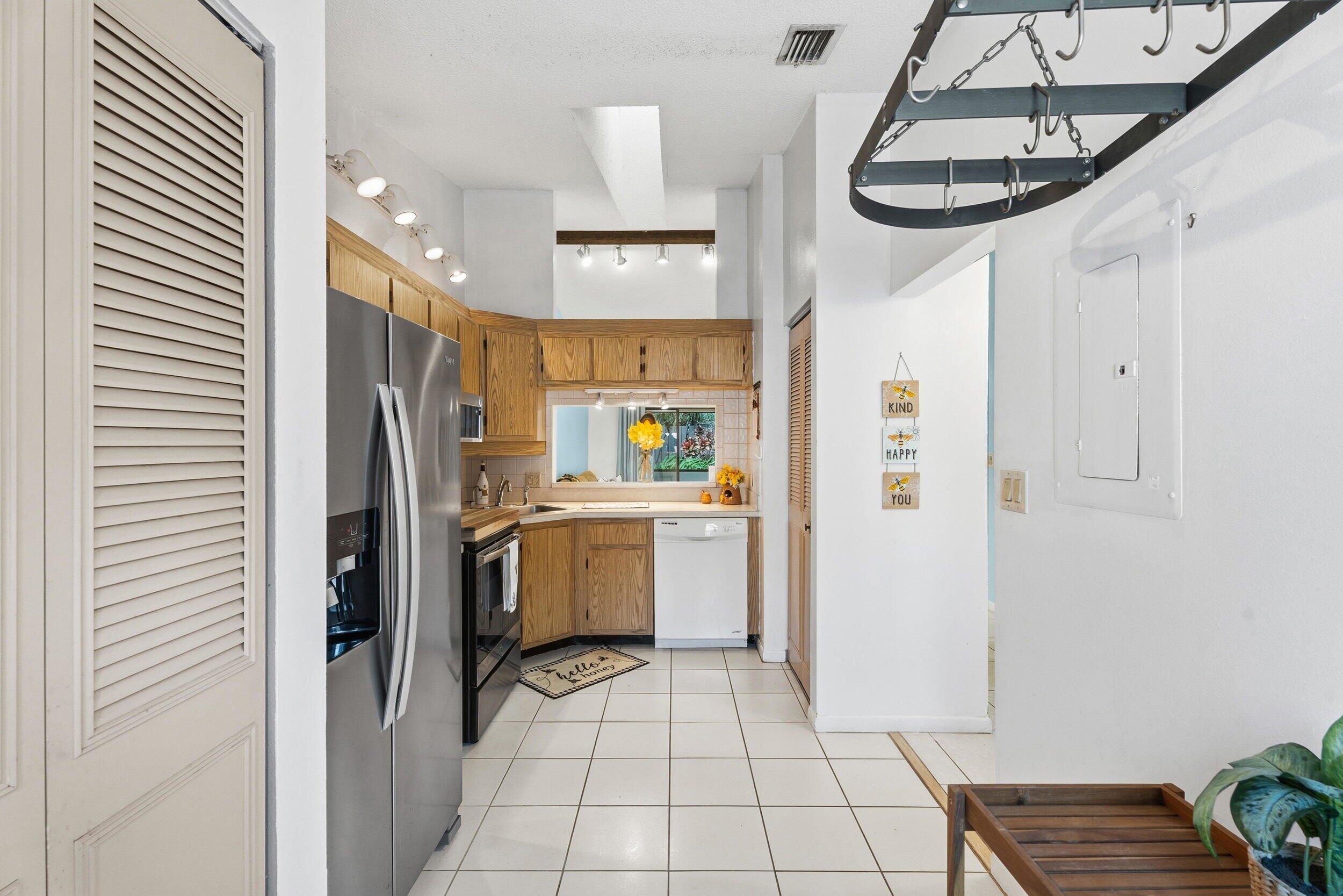 PINE RIDGE AT MARTIN DOWNS CONDO - Residential