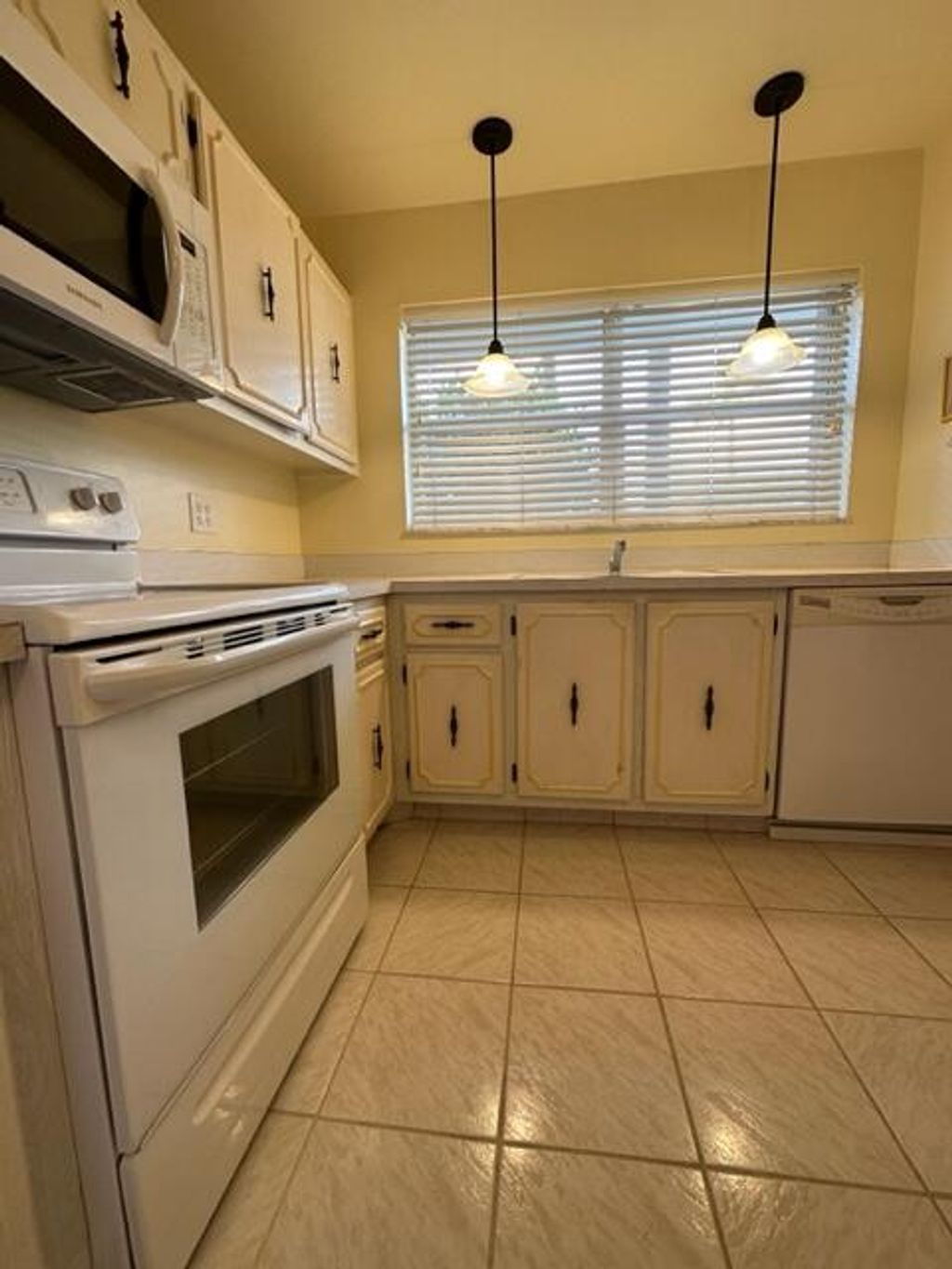 Photo of 2010 S Federal Highway #107, Boynton Beach, FL 33435 (MLS # R11063940)