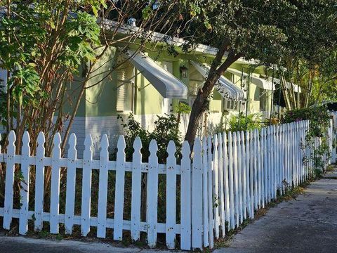 4710 Spruce Avenue West Palm Beach FL 33407