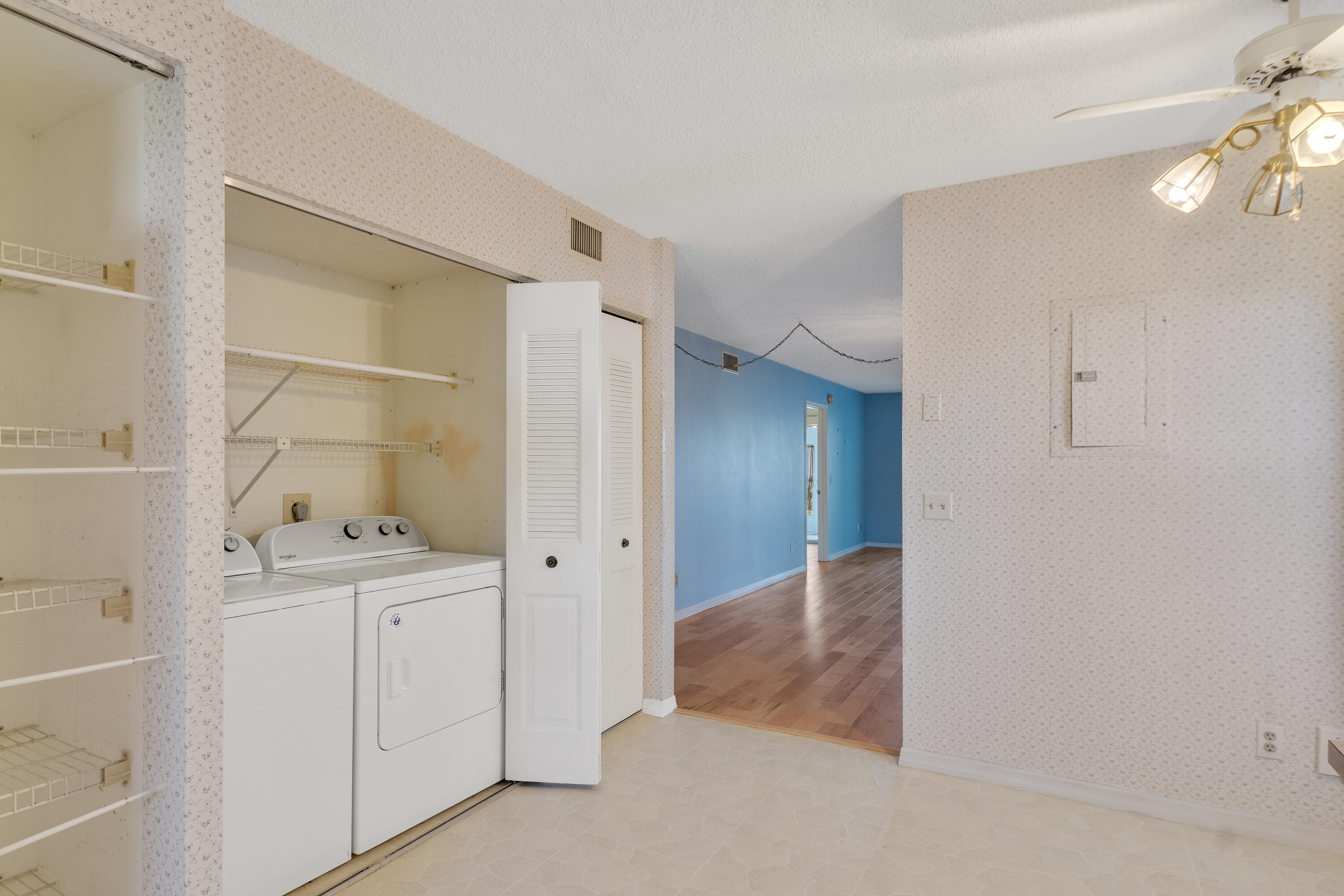 GROVE ISLE EAST CONDOMINIUM - Residential