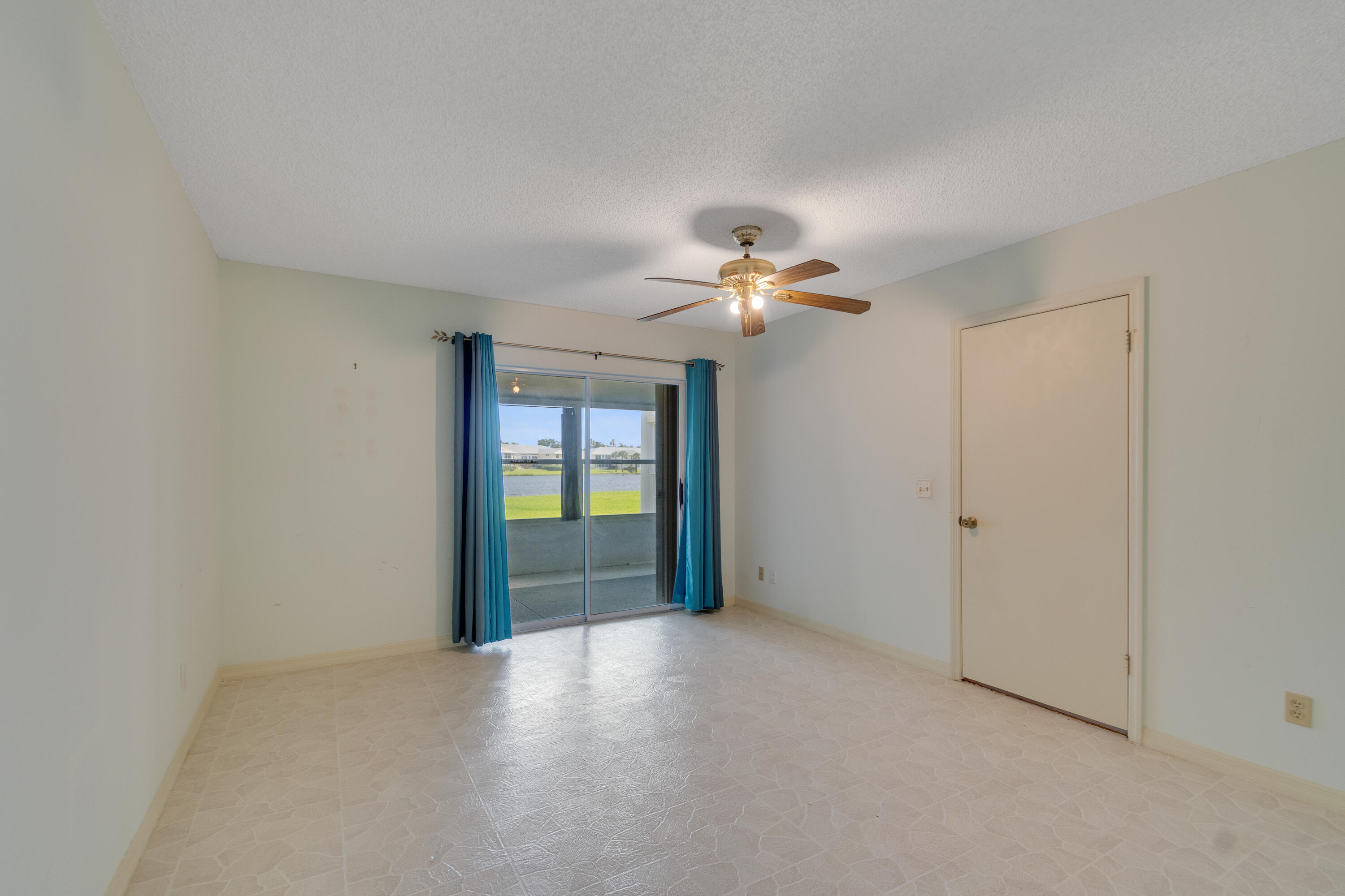 GROVE ISLE EAST CONDOMINIUM - Residential