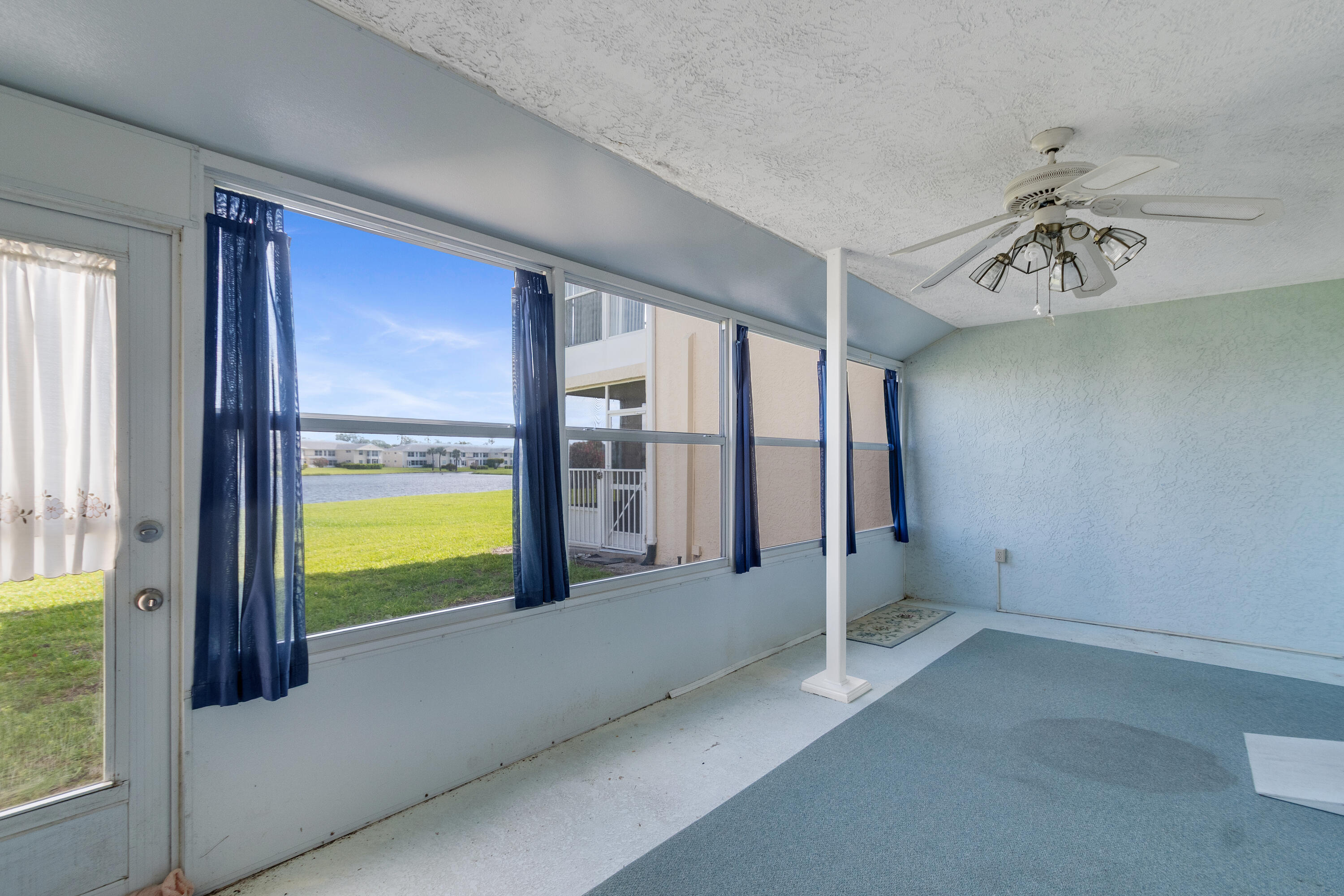 GROVE ISLE EAST CONDOMINIUM - Residential