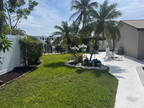 Tiny photo for 3001 NE 58th Street, Fort Lauderdale, FL 33308 (MLS # B26027549)