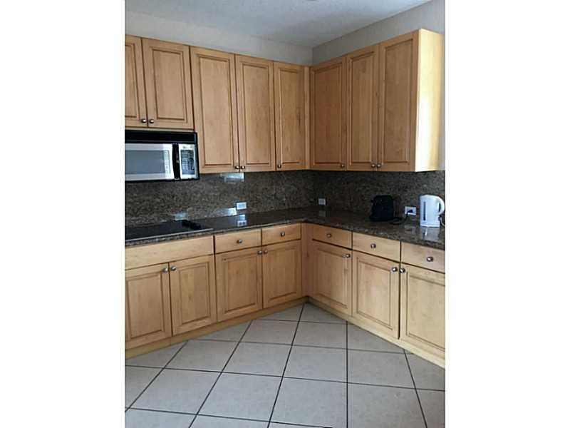 WINDSOR PALMS - Residential