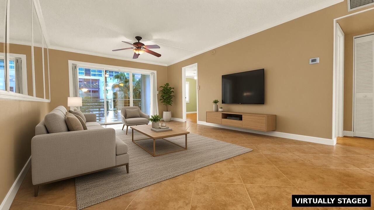 1541 S OCEAN Boulevard 211