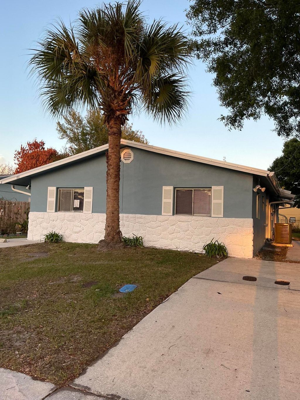 Photo of 812 N 24th Street, Fort Pierce, FL 34950 (MLS # R11160309)
