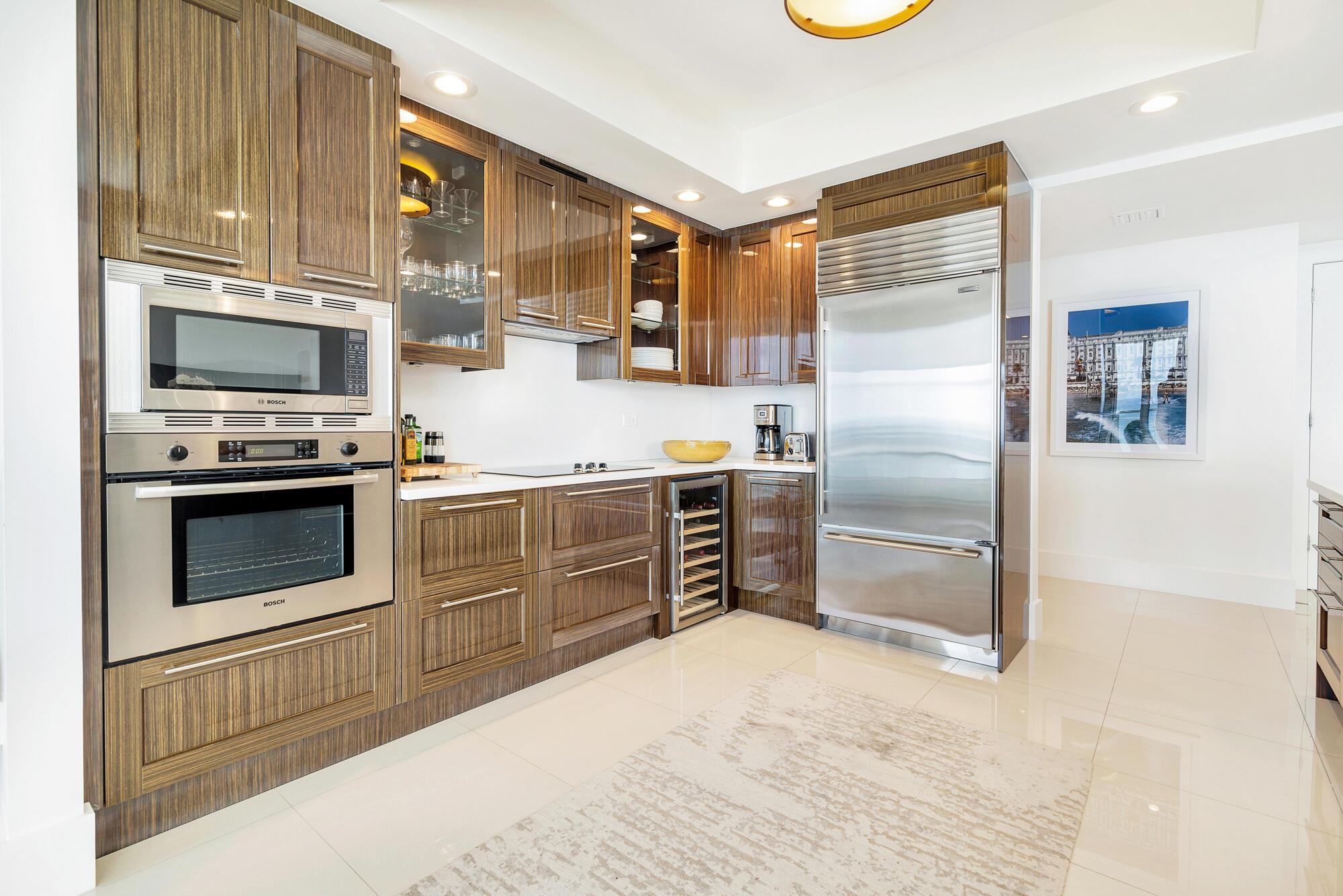 2700 NORTH OCEAN CONDO - Residential