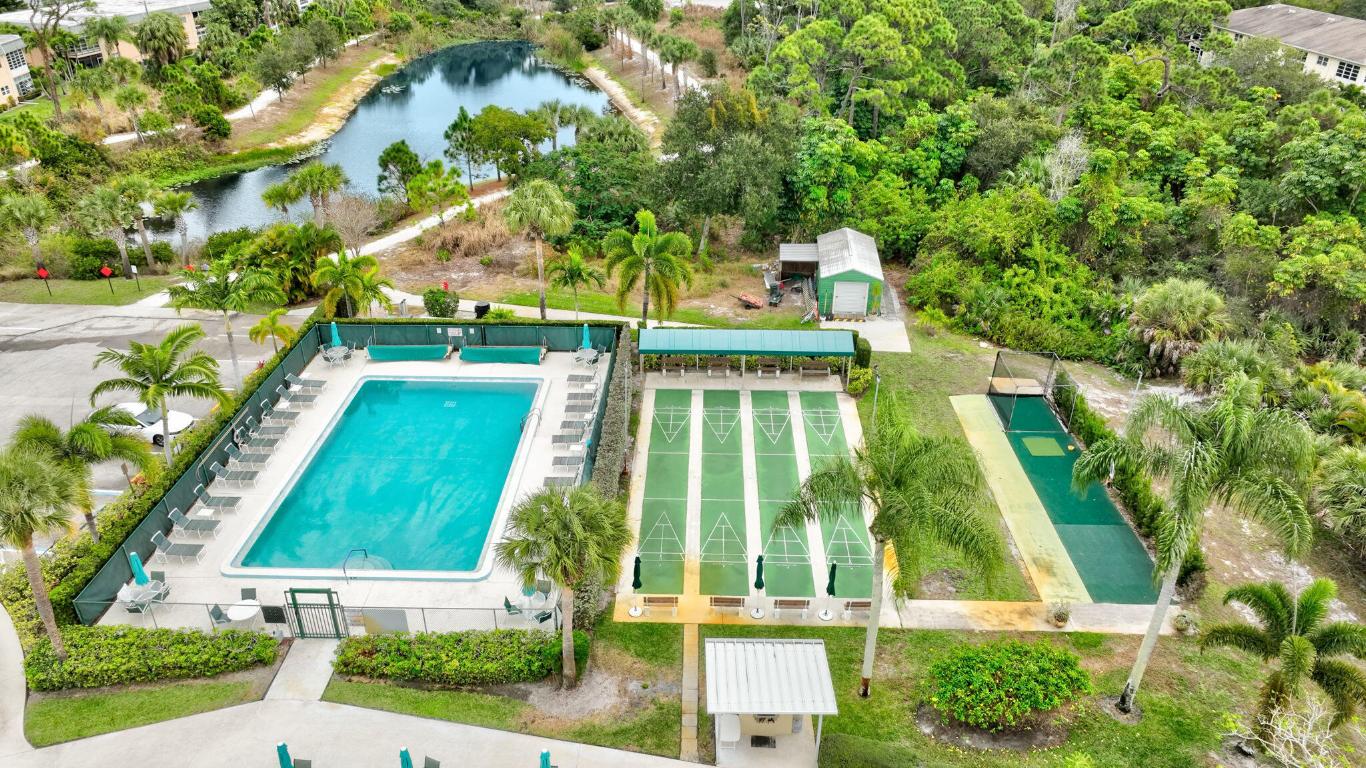 KINGSWOOD CONDO - Residential