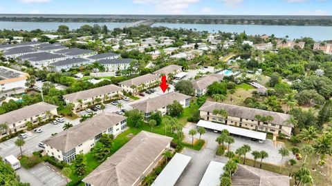 2950 SE Ocean 135-7 Stuart FL 34996