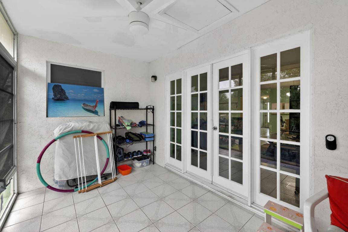 KINGSWOOD CONDO - Residential